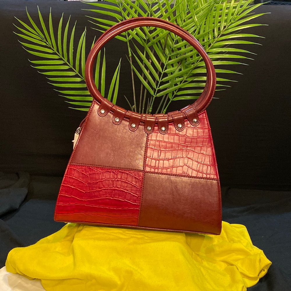 NWOT Red Circle Handle Bag Non-Brand Cluth Purse